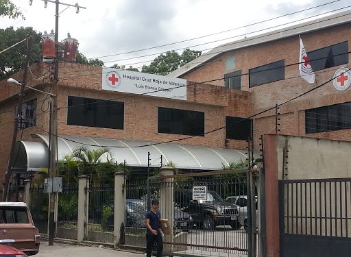 Fachada del Hospital Luis Blanco Gásperi de la Cruz Roja de Valencia, Venezuela 